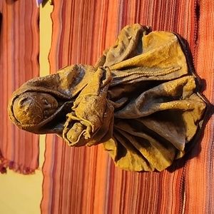 Mother Mary baby Jesus Statue